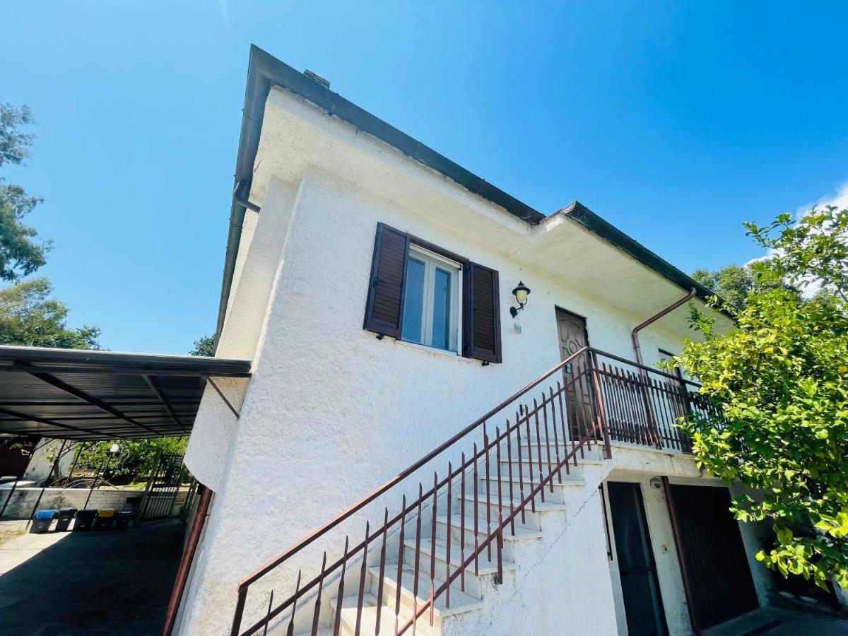 Appartement La Casa Di Nonna Attilia à Fondi Extérieur photo